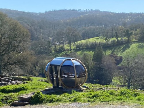 Medium oval house - house, pod